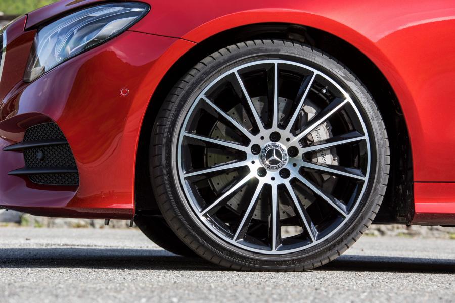 Колеса Mercedes-Benz E300 AMG Line Cabriolet 2017 года  (WW) (фото 22 из 32)